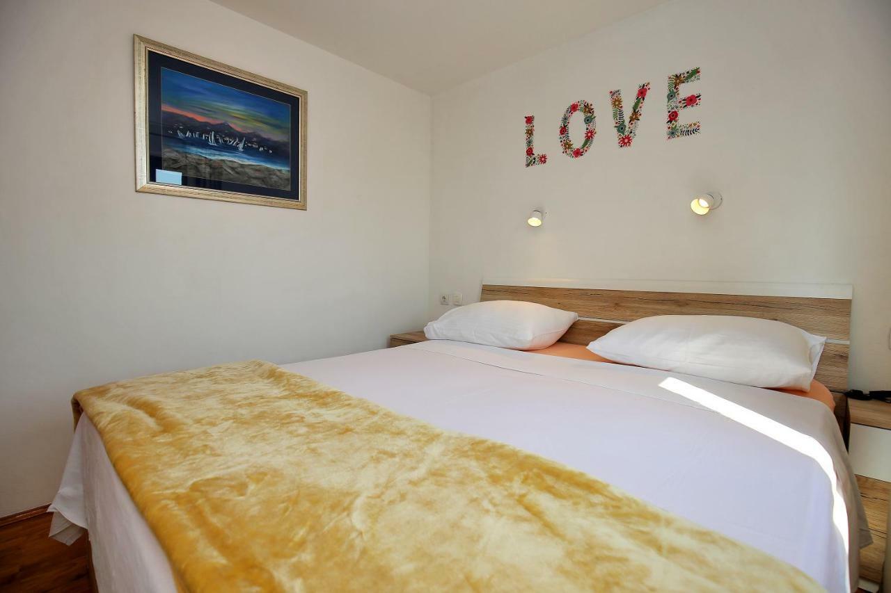 Apartma Julijana *